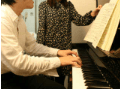 調布ピアノ教室の柔軟なレッスン風景